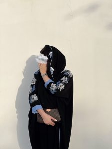 ⁦Purple & White⁩ - الصورة ⁦3⁩