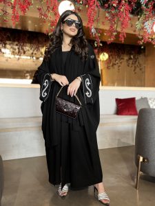 ⁦White Crystals⁩ - الصورة ⁦3⁩