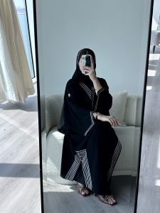 ⁦White Lines⁩ - الصورة ⁦2⁩