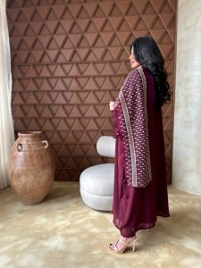 ⁦R08 - Maroon⁩ - الصورة ⁦4⁩