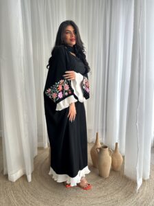 ⁦Orange & white touches⁩ - الصورة ⁦4⁩