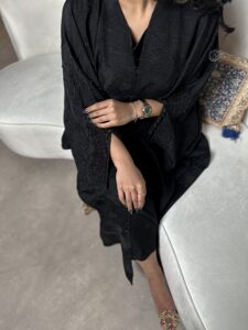 ⁦Glitters & Black touches⁩ - الصورة ⁦5⁩