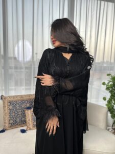 ⁦Swarovski & feather⁩ - الصورة ⁦2⁩