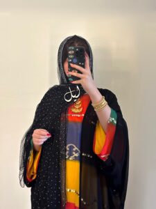 ⁦Three Pieces - R03⁩ - الصورة ⁦3⁩