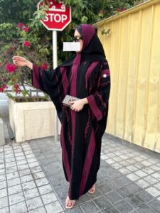 ⁦Black & Maroon⁩ - الصورة ⁦7⁩