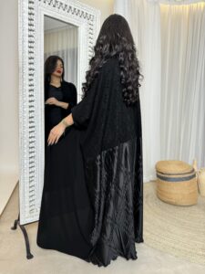 ⁦Glitters & crushed fabric⁩ - الصورة ⁦6⁩