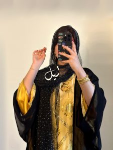 ⁦Three Pieces - Yellow⁩ - الصورة ⁦2⁩