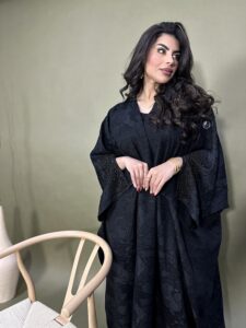 ⁦Glitters & Black Touches⁩ - الصورة ⁦5⁩