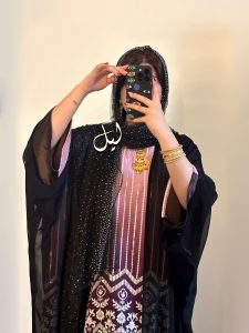 ⁦Three Pieces - Bubble Gum⁩ - الصورة ⁦3⁩