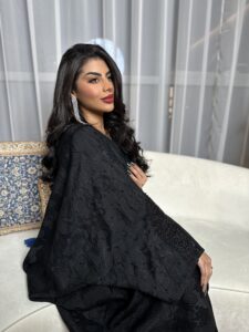 ⁦Glitters & Black touches⁩ - الصورة ⁦6⁩