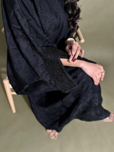 ⁦Glitters & Black touches⁩ - الصورة ⁦2⁩