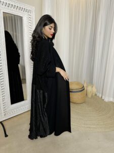 ⁦Glitters & crushed fabric⁩ - الصورة ⁦5⁩