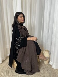 ⁦Black and dark nude⁩ - الصورة ⁦5⁩