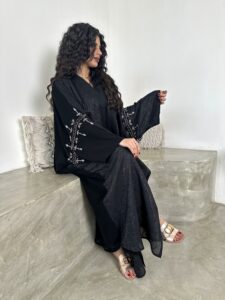 ⁦Black on Black⁩ - الصورة ⁦4⁩