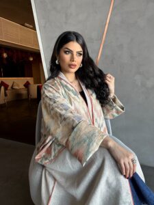 ⁦Beige⁩ - الصورة ⁦3⁩