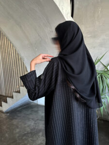 ⁦Black & White lines⁩ - الصورة ⁦4⁩