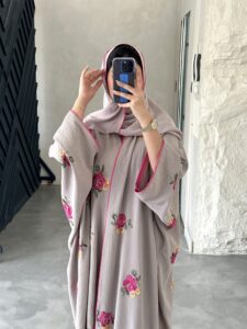 Nude floral