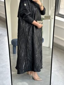 ⁦Black Waves⁩ - الصورة ⁦5⁩