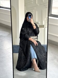 ⁦Black Waves⁩ - الصورة ⁦2⁩