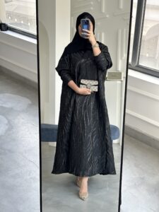 ⁦Black Waves⁩ - الصورة ⁦4⁩