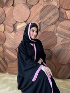 ⁦Black & Pink Lines⁩ - الصورة ⁦3⁩