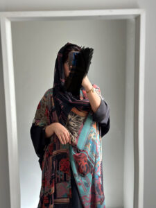 ⁦Darkest Black⁩ - الصورة ⁦3⁩