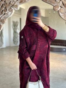 ⁦Maroon Organza⁩ - الصورة ⁦2⁩