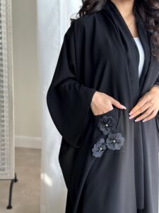 ⁦Three Flowers⁩ - الصورة ⁦2⁩