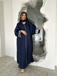 ⁦Blue Peacock⁩ - الصورة ⁦2⁩