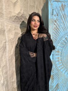 ⁦Black Leaves⁩ - الصورة ⁦3⁩