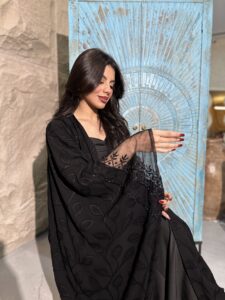 ⁦Black Leaves⁩ - الصورة ⁦4⁩