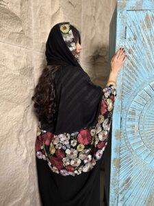 ⁦Maroon Spring⁩ - الصورة ⁦4⁩