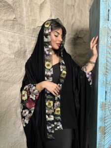 ⁦Maroon Spring⁩ - الصورة ⁦5⁩