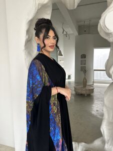 ⁦Electric Blue⁩ - الصورة ⁦2⁩