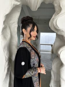 ⁦Orange & Gray Touch⁩ - الصورة ⁦3⁩