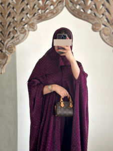 ⁦Burgundy Butterfly⁩ - الصورة ⁦5⁩