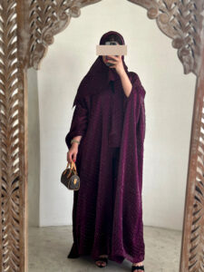 ⁦Burgundy Butterfly⁩ - الصورة ⁦2⁩