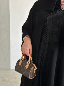 ⁦Black Klosh⁩ - الصورة ⁦2⁩