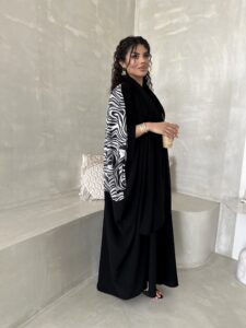 ⁦Dark waves⁩ - الصورة ⁦2⁩