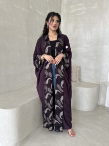 ⁦Burgundy moon⁩ - الصورة ⁦2⁩