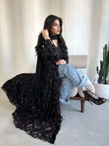 ⁦Velvet Ivory⁩ - الصورة ⁦3⁩